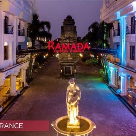 รามาดา สวีท บาย วินด์แฮม โซโล Hotel Surakarta  ภายนอก รูปภาพ