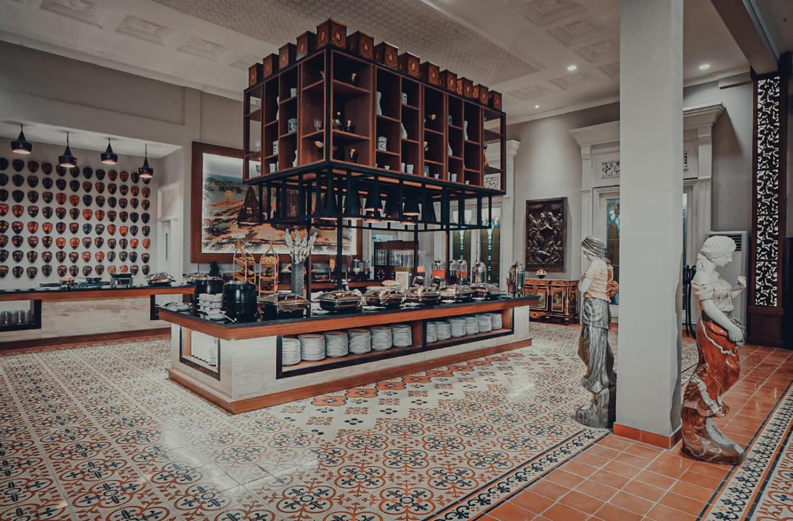 รามาดา สวีท บาย วินด์แฮม โซโล Hotel Surakarta  ภายนอก รูปภาพ